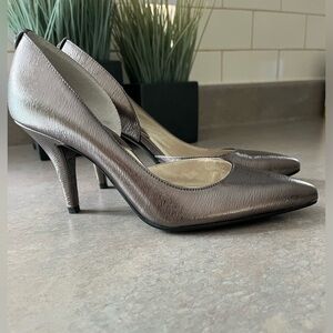 Michael Kors heels/pumps-leather texture metallic gunmetal grey.